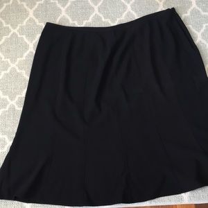Style & co woman black flowy skirt 24W